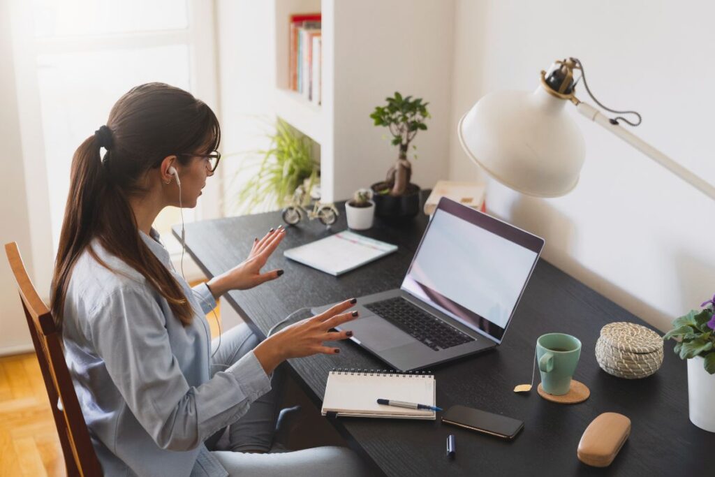 Qué es Fiverr y cómo ganar dinero desde casa